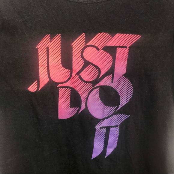 Nike Girl's ‘JUST DO IT’ Short Sleeve Black & Ombre Graphic Print The Nike Tee - Picture 1 of 5